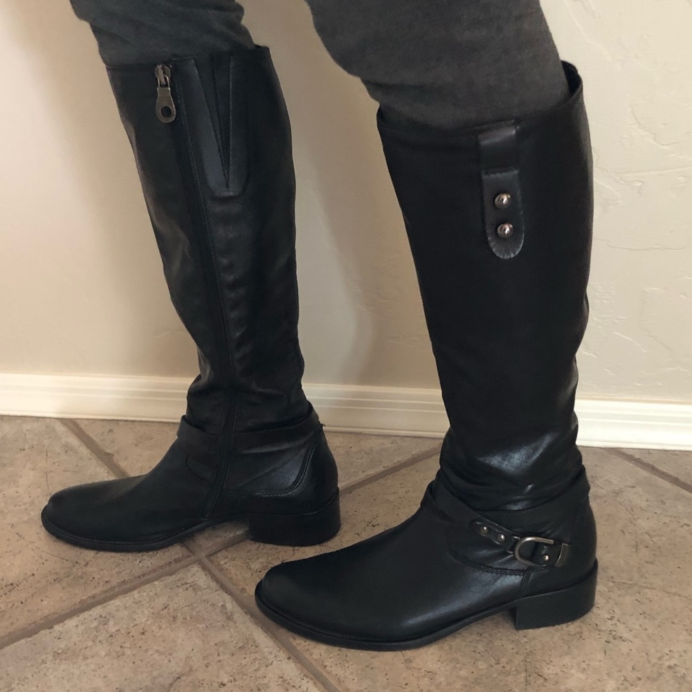 Women’s Italian black leather boots